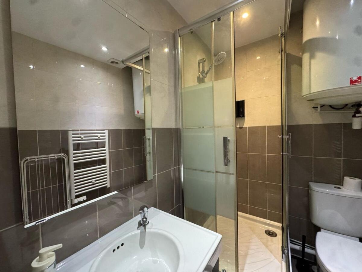 Appartement Heart Of - 2br - 6p - Le Marais 8 Free Netflix